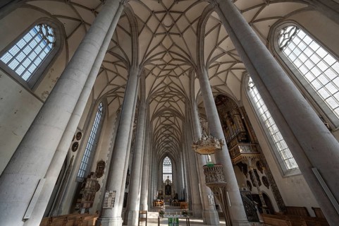 Interior of the late Gothic church of St George, built between 1427 and 1505, church, Nördlingen,