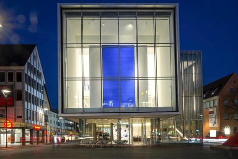 Kunsthalle Weishaupt, Ulm's New Centre at Hans-und-Sophie-Scholl-Platz, Ulm, Baden-Württemberg,