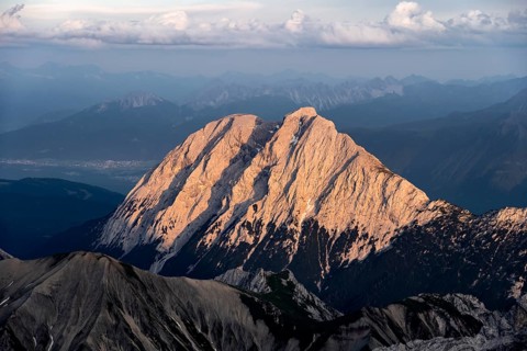 Summit of the Hohe Munde at sunset, Impressive rocky mountain landscape, Mountain panorama from the