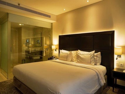 Hotel room beds, Hotel Melia, Makasar, Sulawesi, Indonesia, Asia