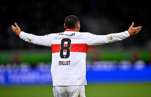 Enzo Millot VfB Stuttgart (08) from behind gesture gesture complained Voith-Arena, Heidenheim,