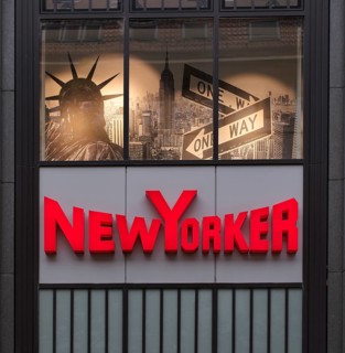 Statue of Liberty, Statue of Liberty, NewYorker, New Yorker, brand store, department stores' chain,