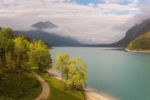 Early morning at the Sylvenstein reservoir, Reservoir in the Isarwinkel, municipality of Lenggries,