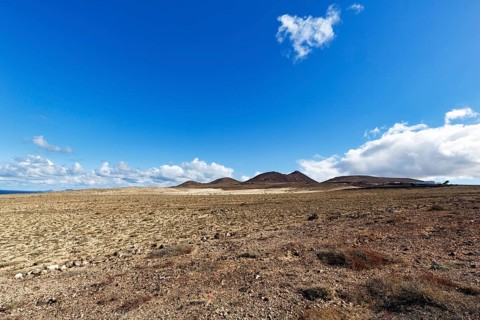 Caldera Trasera on the horizon, El Jable, Lanzarote, Canary Islands, Spain, Europe