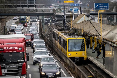 Traffic jam on the A40 motorway, in both directions, underground U18 in the middle lane, Friday,