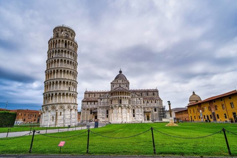 Leaning Tower of Pisa, Tuscany, Italy, Europe