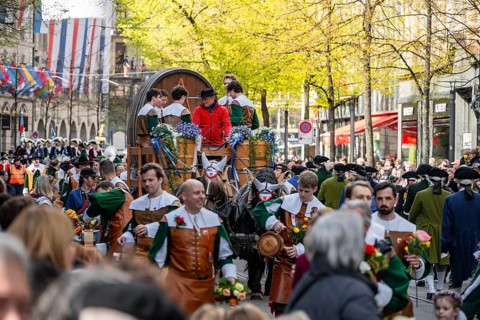 Parade of historically costumed guildsmen, Sechseläuten or Sächsilüüte, Zurich Spring Festival,