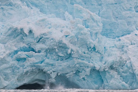 Calving glacier, edge of Monacobreen, Liefdefjord, Woodfjord area, Spitsbergen Island, Svalbard and
