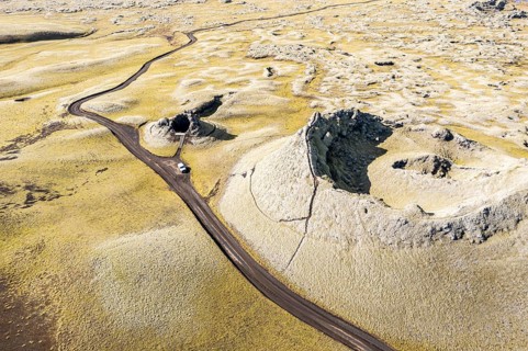 Single crater of the Laki crater row, top down view, viewing platform, 4x4 car on road F206,