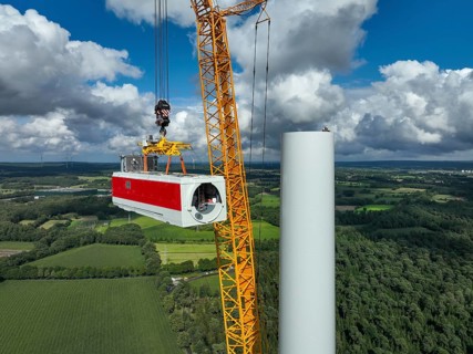 Dorsten, North Rhine-Westphalia, Germany, construction of a wind turbine, the first wind turbine of
