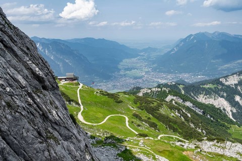 Osterfelderkopf with mountain railway, Garmisch-Patenkirchen, Wetterstein range, Bavaria, Germany,