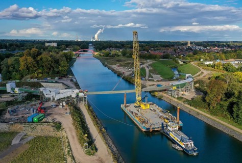 Castrop-Rauxel, North Rhine-Westphalia, Germany, new construction of a bridge -jump over the