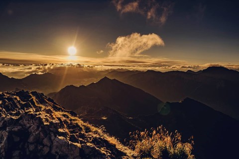 Sunrise hike on the Hochplatte near Halblech in the Ammergau Alps, Ammergebirge in the Allgäu,