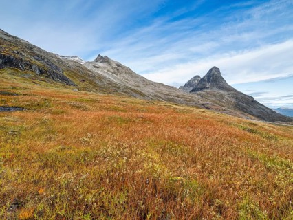 Reinheimen National Park in autumn, Mount Bispen and Finnan, Trollstigen, Valldalen, Møre og