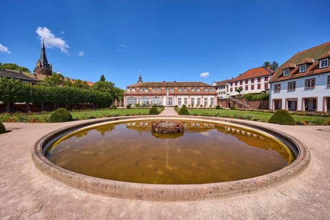 Pleasure garden, orangery, fountain, lawn, flower bed, path, sand, general development, blue sky,