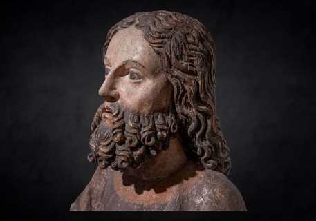 Head of Jesus, around 1470, on a dark background, only the body of Jesus remains of the palm
