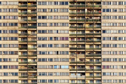 1970s tower block in the Hochheide residential park, Weisse Riesen, derelict property, Duisburg,