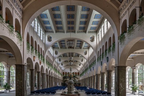 Promenade hall with fountain house with decorative Art Nouveau ceramic fountain made of majolica