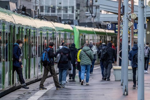 Essen main station, passengers on the platforms leaving an S-Bahn train Essen, North