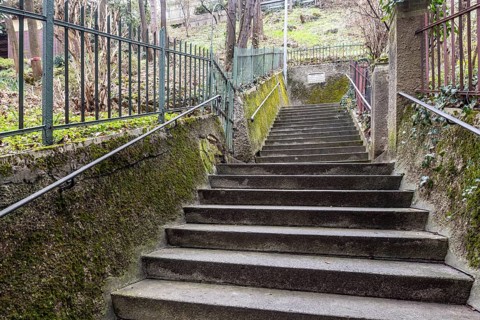 Oscar-Heiler-Staffel to Karlshöhe in Stuttgart-Süd. There are more than 400 Stäffele in Stuttgart,