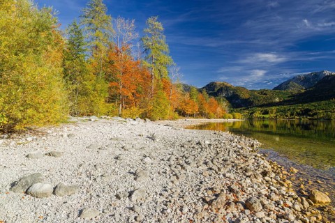 Grundlsee in autumn, salzkammergut, styria, Austria, Europe