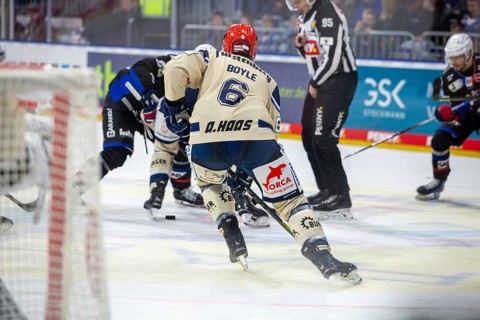 DEL, German Ice Hockey League 2024/25 season, matchday 38: Adler Mannheim vs Schwenninger Wild