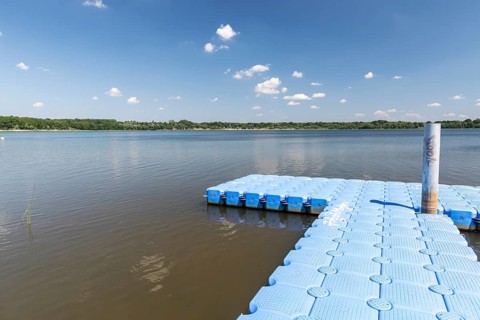 Pontoon jetty at the Dreiweiberner See bathing beach, Lusatian Lakeland, Lohsa, Saxony, Germany,