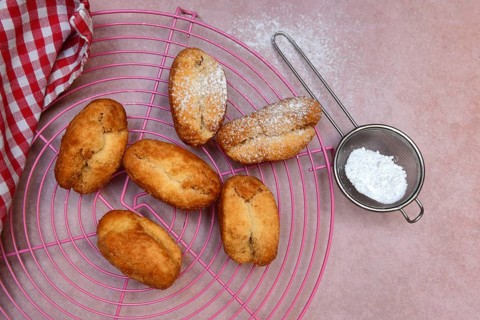Schenkeli, sweet pastry for the carnival season, Switzerland, Europe