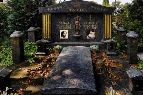 Opulent graves of Sinti and Roma families, so-called Königs-Gräber, Beuel Cemetery, Bonn, North
