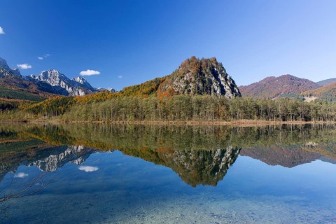 Autumn mood at lake Almsee, Grünau, Austria, Totes Gebirge, Europe