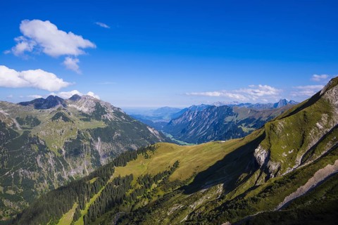 View from the Rappensee Hut into the Stillachtal valley as far as Oberstdorf, Allgäu Alps, Allgäu,