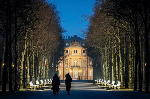 The light benches by artist Stefan Sous in the Hofgarten, entitled UV-A UV-B, 14 completely