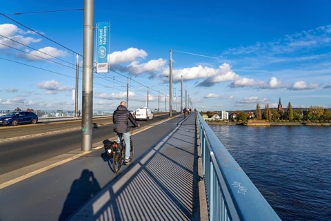 Traffic on the Kennedy Bridge, middle of the 3 Rhine bridges in Bonn, connects the centre of Bonn