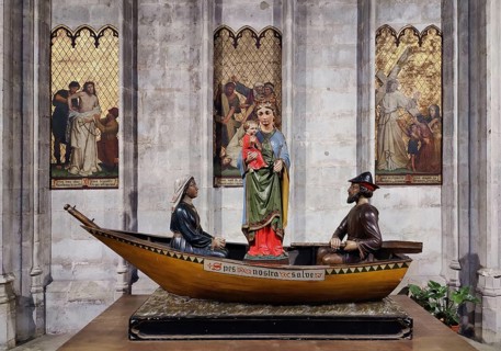 Interior photograph Église Notre-Dame des Victoires au Sablon, Church of Our Lady of Victories at