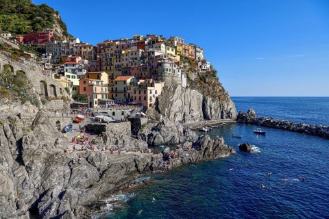 Fishing village of Manarola, district of Riomaggiore, Cinque Terre, province of La Spezia, Liguria,