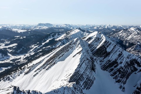 Berge im Winter, Blick auf Vorderlahner Kopf vom Sonntagshorn, Chiemgauer Alpen, Bayern,