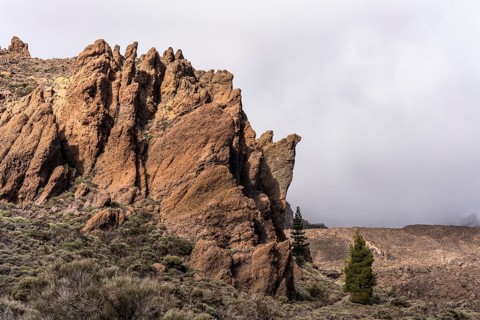 Rock formations at the Mirador de Juan Evora. Sun and clouds. El Teide National Park, Tenerife,