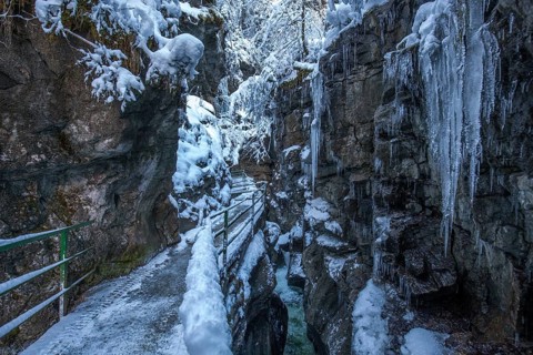 Winter, snowy landscape, icicles, hiking trail through the Breitachklamm gorge near Oberstdorf,