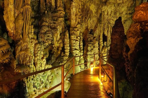 Psichro Cave, Psichro, stalactite cave, stalagmites, stalactites, artificial lighting, footbridge,