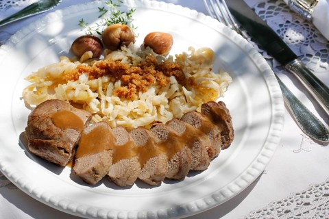 Swabian cuisine, roast venison with spaetzle, chestnuts and breadcrumbs, breadcrumbs, saddle of