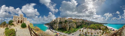 360° panorama with the medieval church Santuario di Santa Maria dell Isola and the old town of