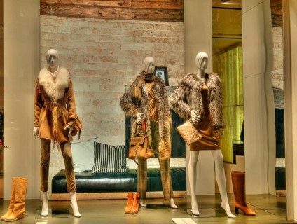 Shop windows, fashion, trends, autumn fashion, winter fashion, shopping, retail, lingerie,