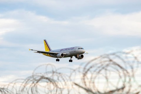 Symbolic image, deportation flights of illegal and delinquent migrants, passenger aircraft,