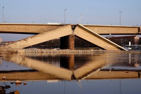 Partially collapsed Carola Bridge Dresden on 7 March 2025, Dresden, Saxony, Germany, Europe
