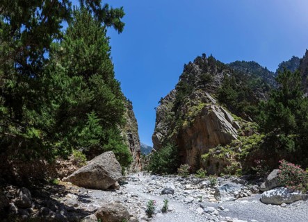 Hiking trail through the Samaria Gorge, south coast, Crete, Greece, Europe