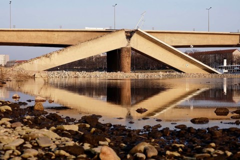 Partially collapsed Carola Bridge Dresden on 7 March 2025, Dresden, Saxony, Germany, Europe