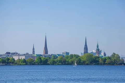 Outer Alster with St Peter's Church, City Hall, Elbe Philharmonic Hall concert hall and the former