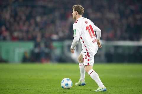 BEAUTIFUL SPORTS/ (DFL/DFB REGULATIONS PROHIBIT ANY USE OF PHOTOGRAPHS AS IMAGE SEQUENCES AND/OR