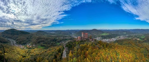 Aerial view, Reichsburg Trifels, Annweiler, Palatinate, Rhineland-Palatinate Forest in autumn,