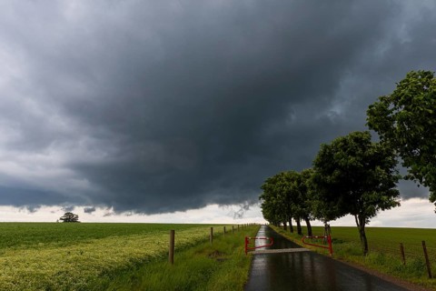 Heavy rain showers and thunderstorms over Possendorf in the Eastern Ore Mountains, Possendorf,
